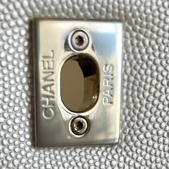 CHANEL COCO HANDLE FLAP WHITE CHEVRON CAVIAR LEATHER SILVER HARDWARE - Picture 7 of 10